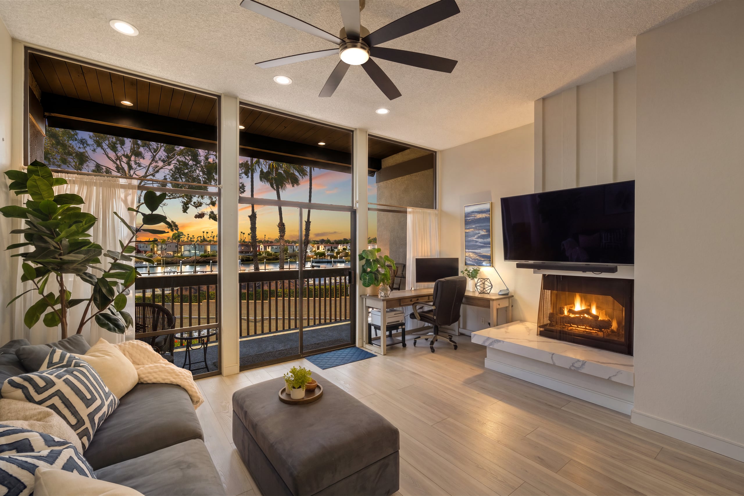 5203 Marina Pacifica Dr