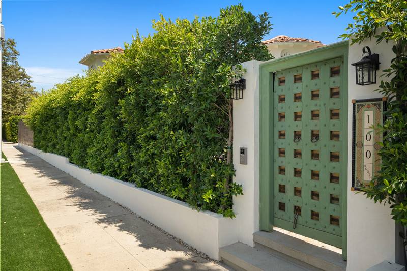 100 S La Jolla Ave