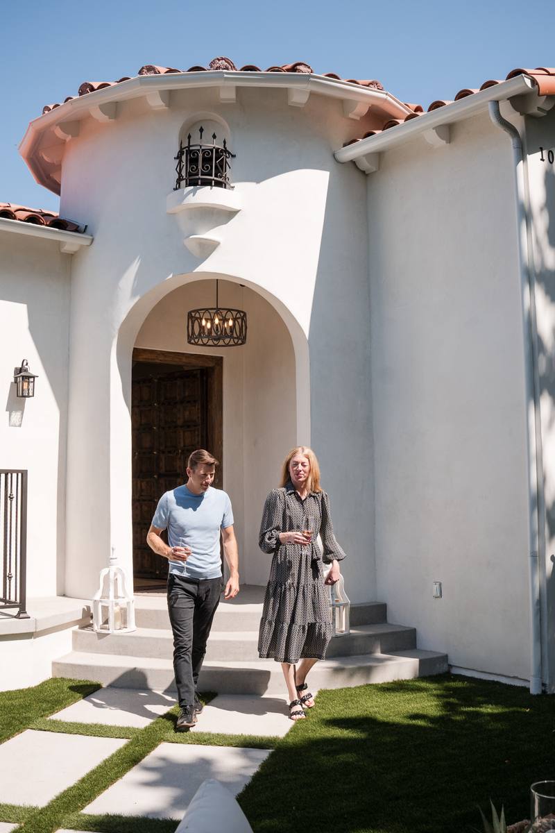 100 S La Jolla Ave
