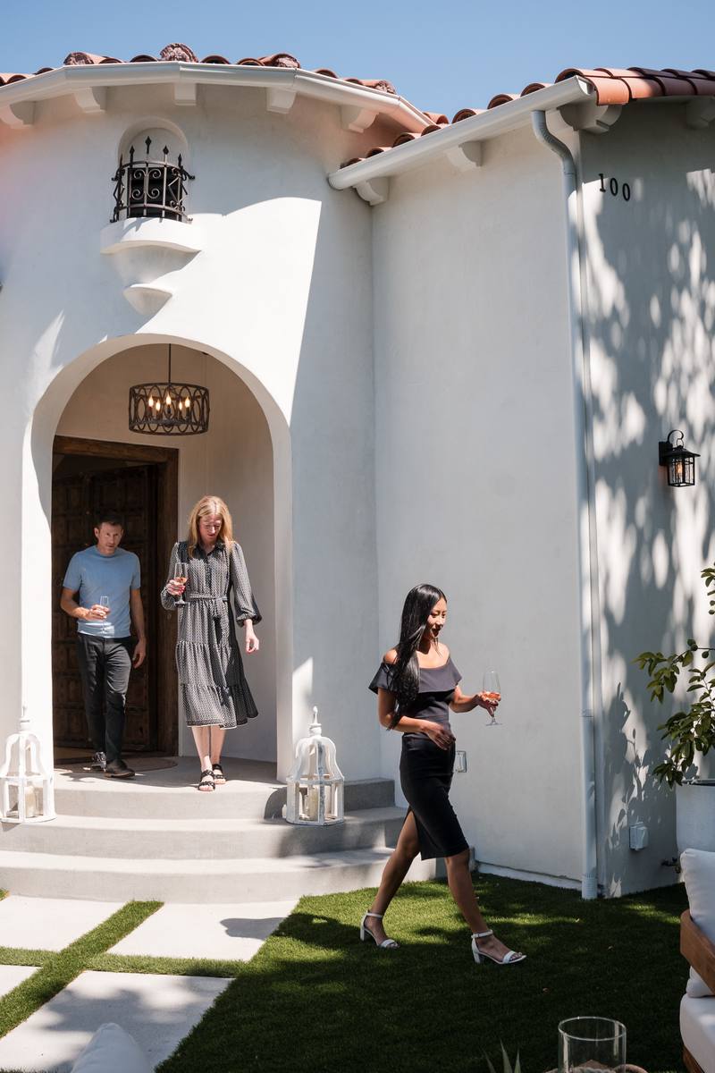 100 S La Jolla Ave