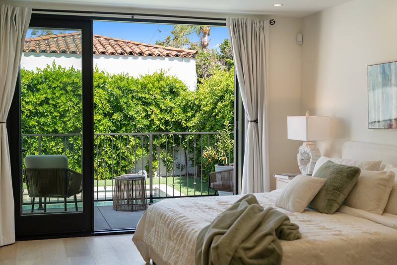 100 S La Jolla Ave