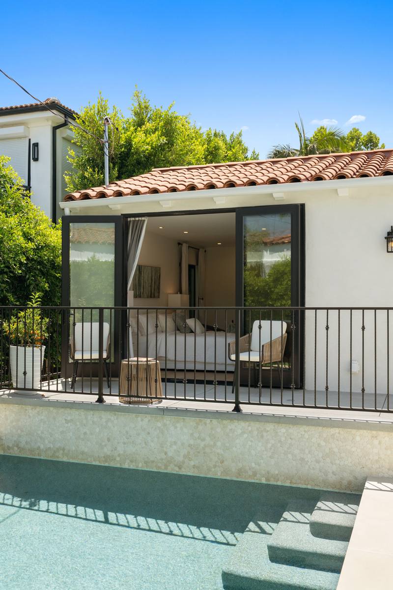 100 S La Jolla Ave