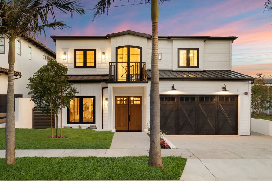 1346 Gates Ave, manhattan beach