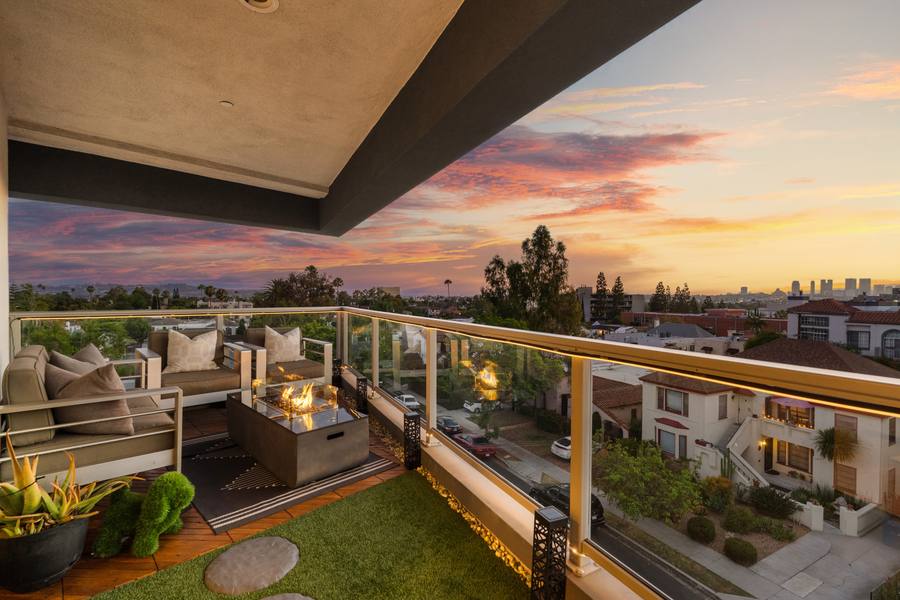 5826 W Olympic Blvd, los angeles