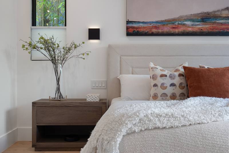 632 N La Jolla Ave