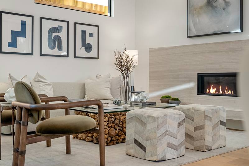 632 N La Jolla Ave