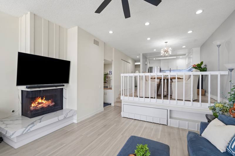 5203 Marina Pacifica Dr