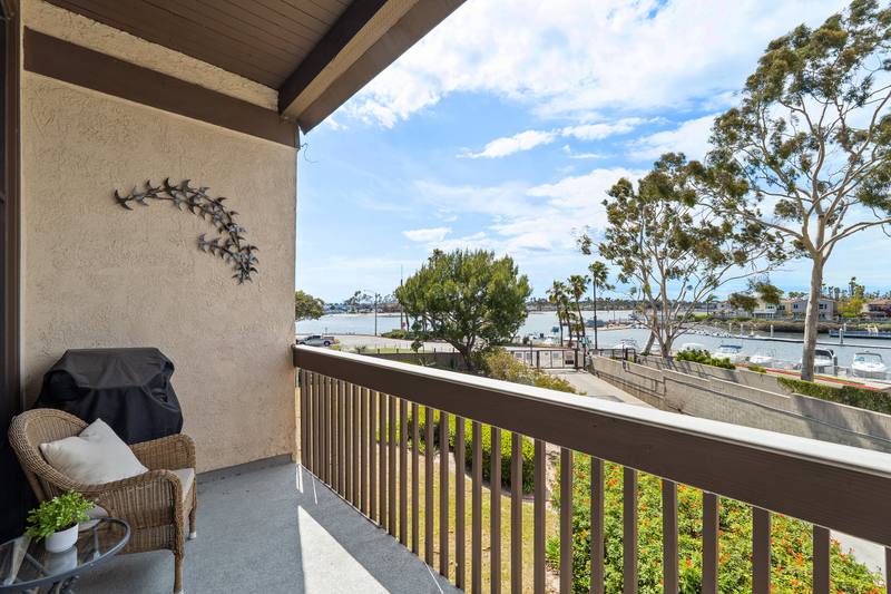 5203 Marina Pacifica Dr