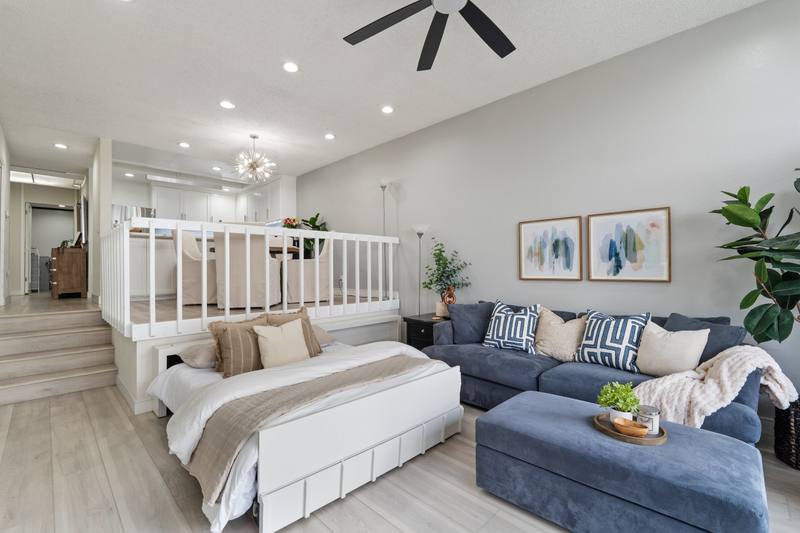 5203 Marina Pacifica Dr
