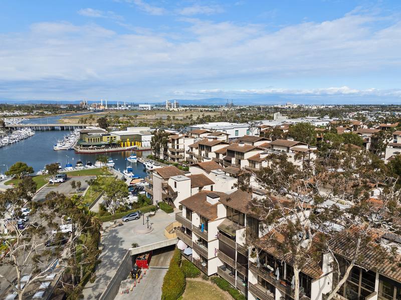 5203 Marina Pacifica Dr