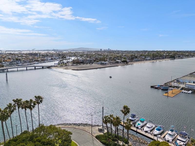 5203 Marina Pacifica Dr