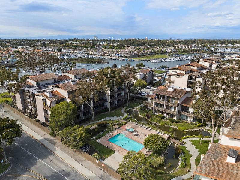5203 Marina Pacifica Dr