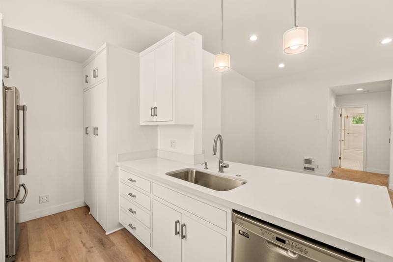 1002 14th St