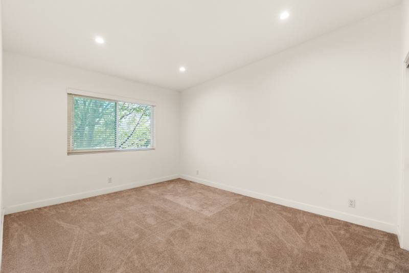 1002 14th St