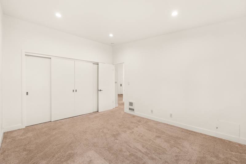 1002 14th St